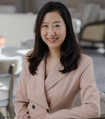 Vivian Zhang, Director of Human Resources, The Langham, Gold Coast | Hospitality Business Review